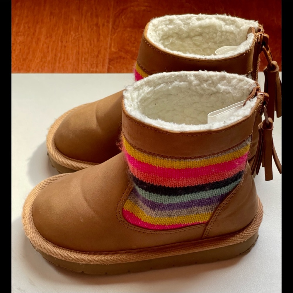 💕🎉HOsT PICk💕🎉 🎀Toddler Girls Striped Boots🎀